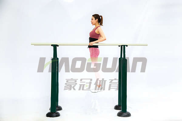 雙杠2.jpg 雙杠2.jpg